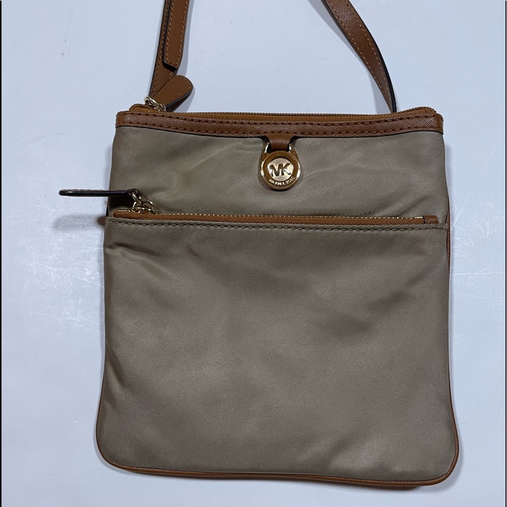 MICHAEL Michael Kors Kempton Crossbody Bag
